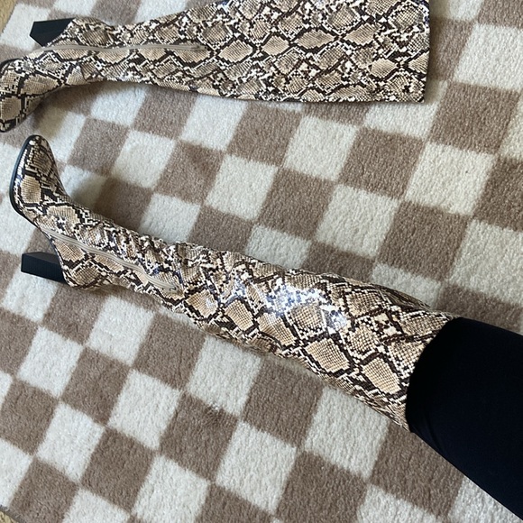 NWOT Snakeskin Thigh-high Boots - Picture 5 of 5